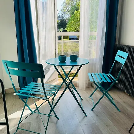Joli Studio Meuble Tout Confort Sur Mer شقة