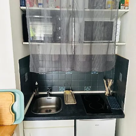 Joli Studio Meuble Tout Confort Sur Mer * تروفيي سور مير