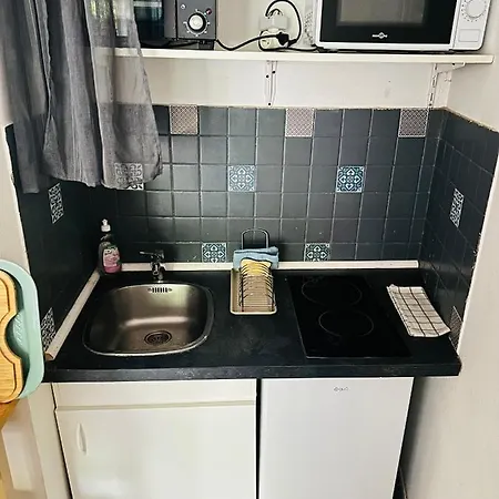 Joli Studio Meuble Tout Confort Sur Mer شقة *